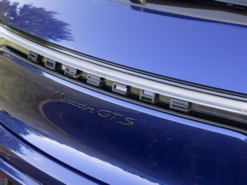 Used 2024 Porsche Macan GTS AWD/4WD image 47