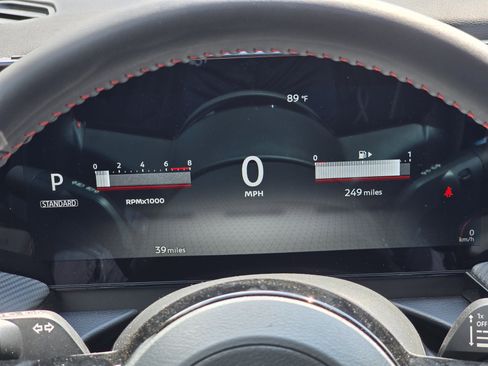 Used 2025 Nissan Kicks SR AWD/4WD image 49