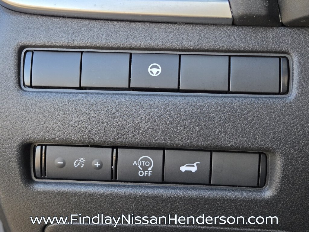 Used 2024 Nissan Rogue SV w/ SV Premium Package FWD image 25