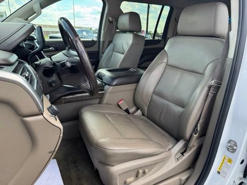 Used 2016 Chevrolet Suburban LT w/ Luxury Package RWD image 21