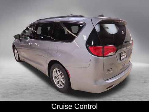 Used 2021 Chrysler Voyager Lxi image 6