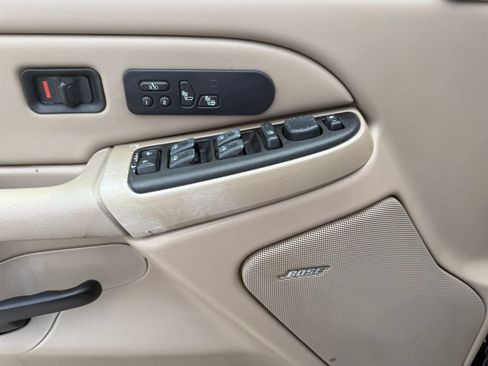 Used 2007 GMC Sierra 2500 SLT w/ Heavy-Duty Power Package image 11