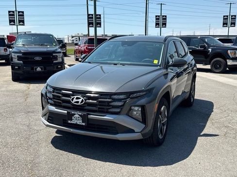 Used 2025 Hyundai Tucson SEL AWD/4WD image 10