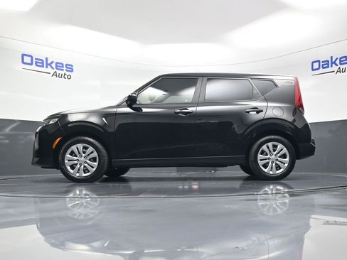 Certified 2022 Kia Soul LX image 37