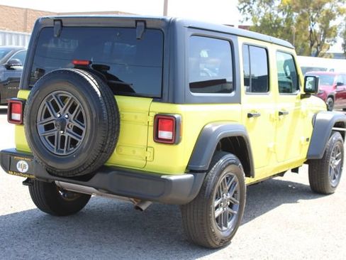 Used 2024 Jeep Wrangler Unlimited Sport AWD/4WD image 5