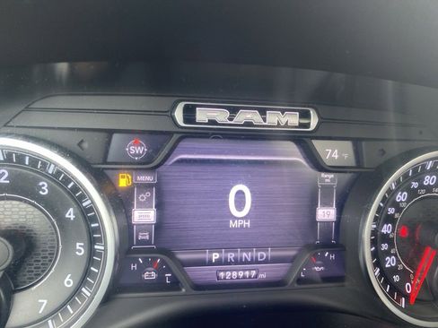 Used 2019 RAM 1500 Laramie AWD/4WD image 36