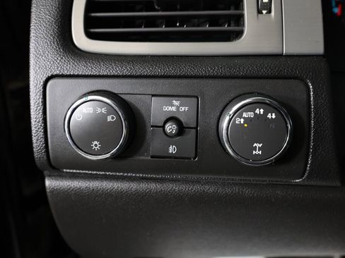 Used 2012 Chevrolet Avalanche LT w/ Suspension Package, Off-Road image 32