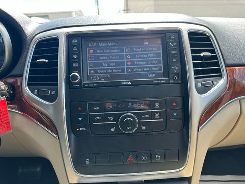 Used 2011 Jeep Grand Cherokee Limited AWD/4WD image 48