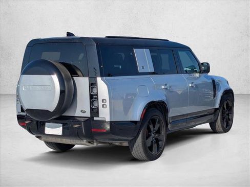 Used 2023 Land Rover Defender 130 X AWD/4WD image 5