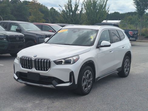Used 2025 BMW X1 xDrive28i AWD/4WD image 8