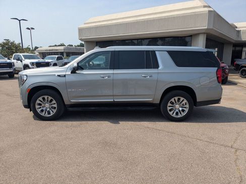 Used 2024 GMC Yukon XL Denali image 2