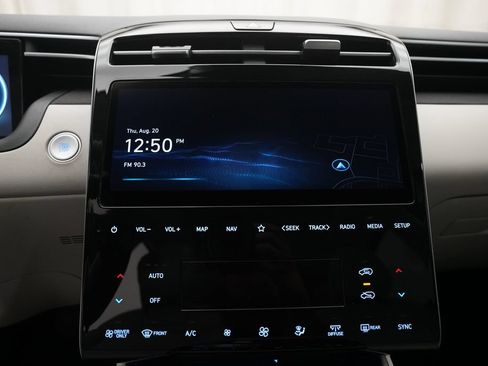 Used 2022 Hyundai Tucson Limited AWD/4WD image 6