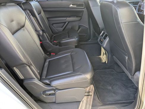 Used 2019 Volkswagen Atlas SE image 42