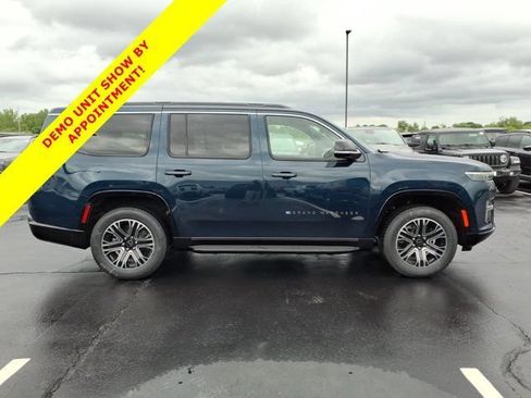 New 2026 Jeep Grand Wagoneer 4WD w/ Premium Group I image 18