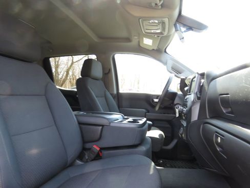 Used 2019 Chevrolet Silverado 1500 Custom w/ Custom Convenience Package image 13