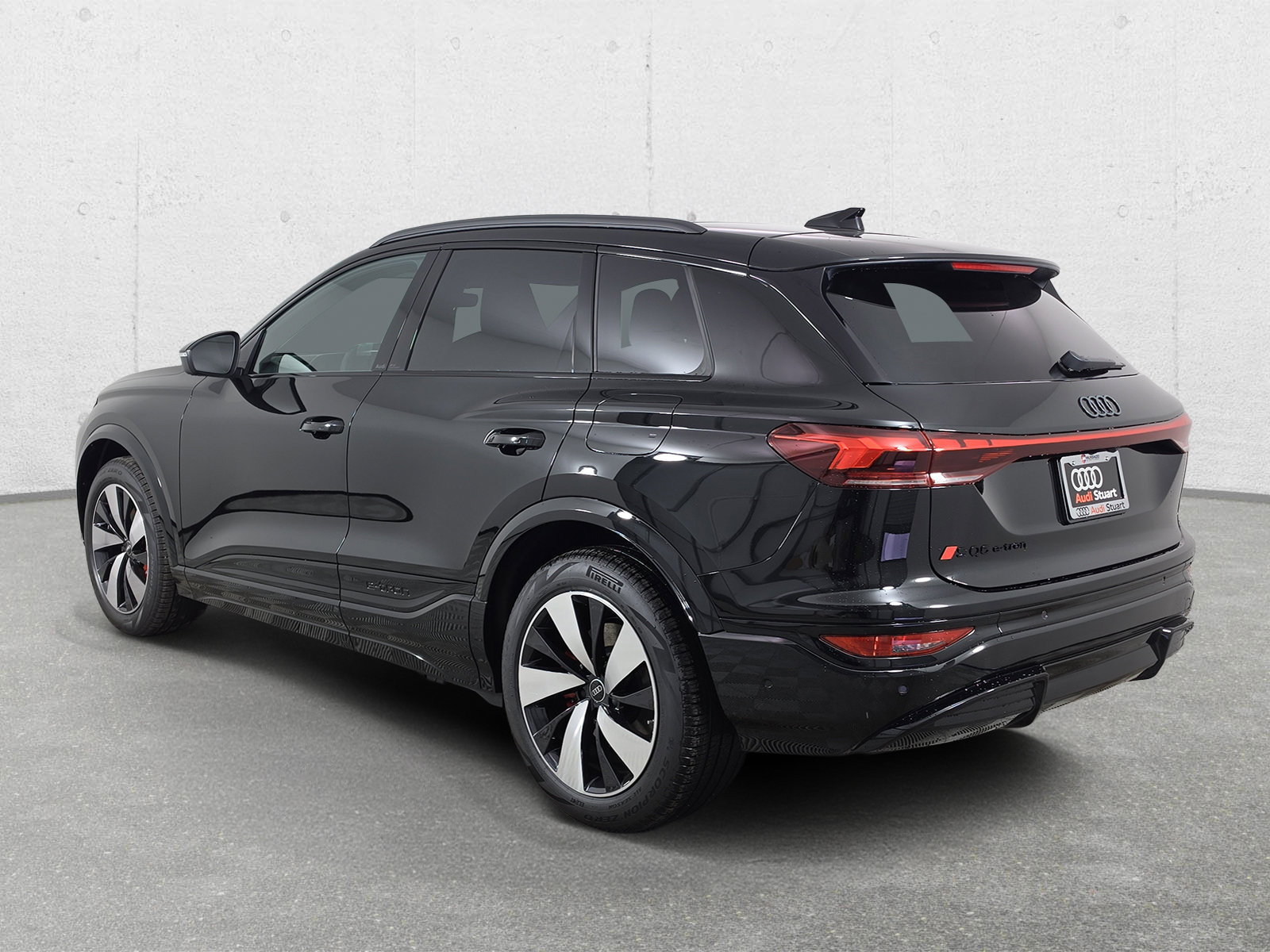 New 2027 Audi SQ6 e-tron Premium Plus AWD/4WD image 4