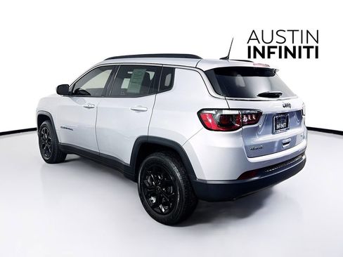 Used 2025 Jeep Compass Latitude image 5