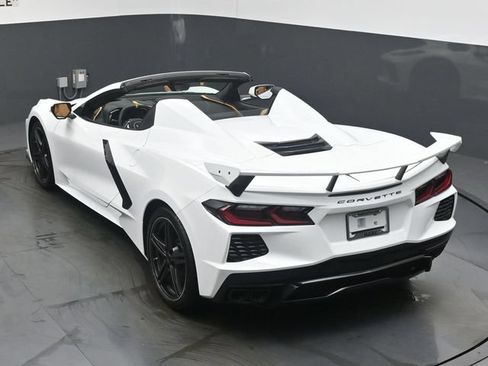 Used 2025 Chevrolet Corvette Stingray Preferred Conv w/ Z51 Performance Package RWD image 42