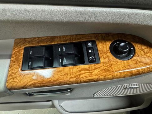 Used 2008 Jeep Grand Cherokee Limited w/ Trailer Tow Group IV image 12