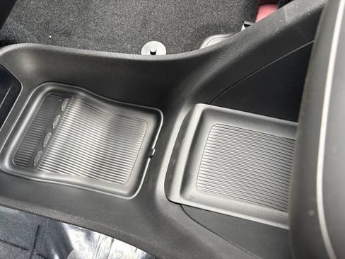 New 2027 Chrysler Pacifica Select AWD/4WD image 44