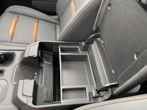 Used 2025 GMC Sierra 1500 AT4 w/ AT4 Premium Package image 23