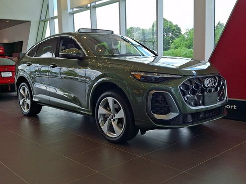 New 2026 Audi Q5 Premium Plus AWD/4WD image 1
