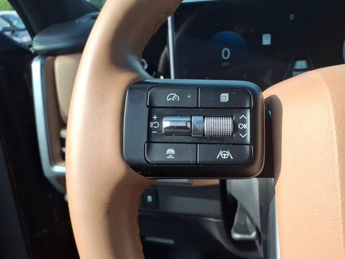 Certified 2025 Hyundai Santa Fe Limited AWD/4WD image 28