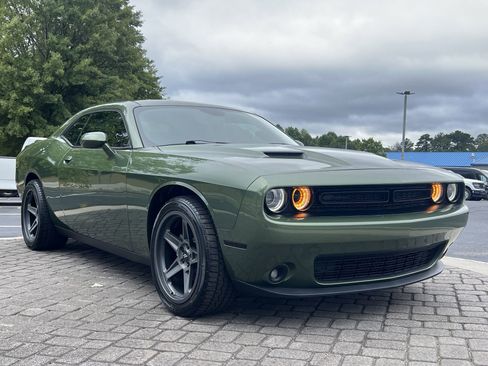 Used 2021 Dodge Challenger SXT w/ Blacktop Package image 25