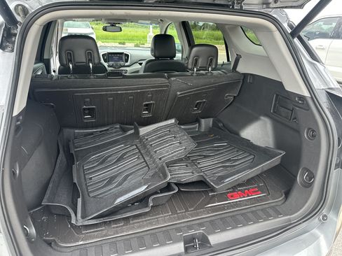 Used 2019 GMC Terrain SLT w/ Preferred Package FWD image 31