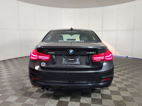 Used 2018 BMW 330i xDrive Sedan AWD/4WD image 6