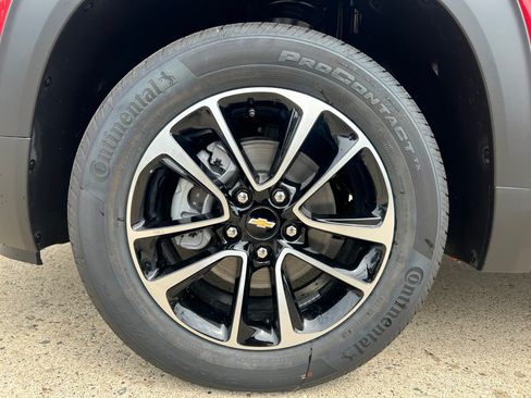 New 2026 Chevrolet TrailBlazer LT w/ Convenience Package AWD/4WD image 10