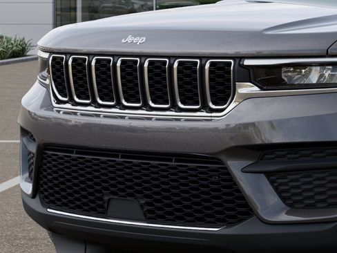 New 2026 Jeep Grand Cherokee Laredo X AWD/4WD image 11