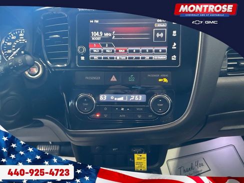 Used 2017 Mitsubishi Outlander GT AWD/4WD image 17