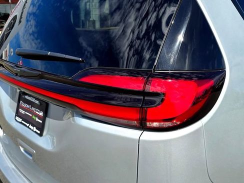New 2026 Chrysler Pacifica Limited w/ S Appearance Package image 34