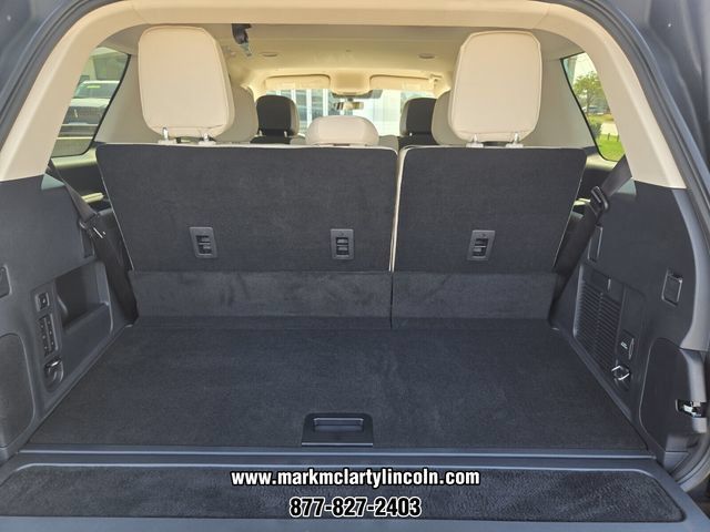 New 2027 Lincoln Navigator Premiere AWD/4WD image 13