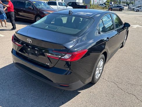 Used 2025 Toyota Camry LE FWD image 7