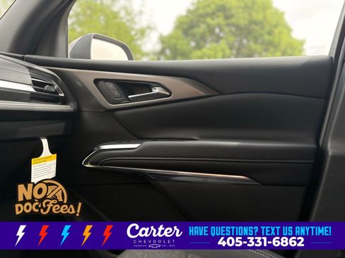 New 2026 Chevrolet Traverse LT w/ Sun and Wheel Package FWD image 38