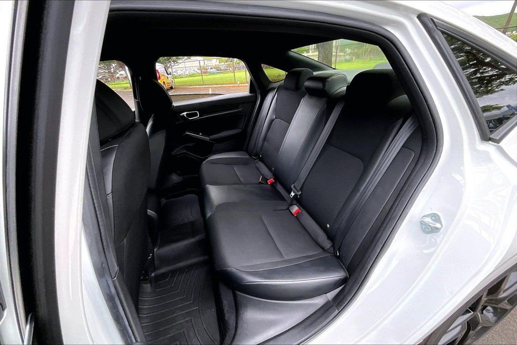 Used 2023 Honda Civic Sport image 28
