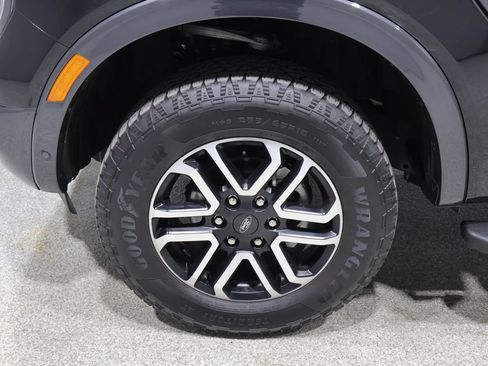 Used 2024 Ford Ranger Lariat w/ Trailer Tow Package AWD/4WD image 10