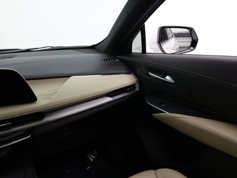 Used 2025 Cadillac XT4 Premium Luxury w/ Cold Weather Package FWD image 35
