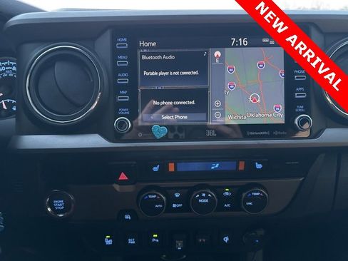 Used 2022 Toyota Tacoma TRD Sport w/ TRD Premium Sport Package image 15