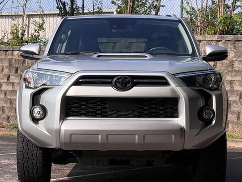 Used 2020 Toyota 4Runner TRD Off-Road Premium AWD/4WD image 12