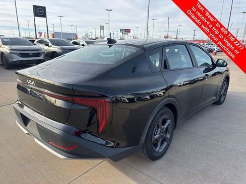 Used 2025 Kia K4 LXS image 5