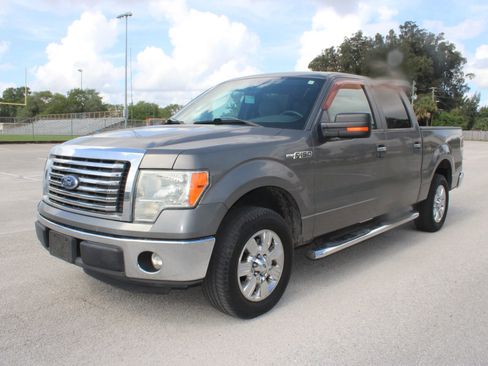 Used 2011 Ford F150 XLT w/ XLT Chrome Pkg RWD image 2