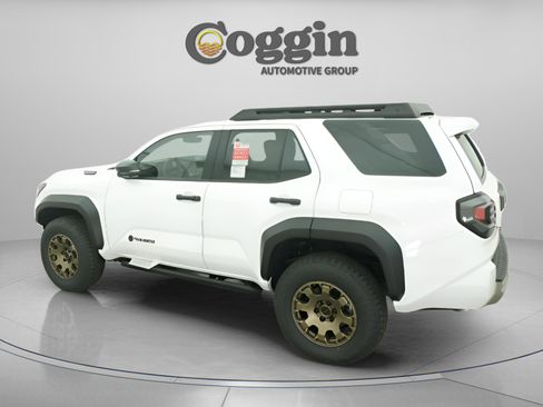 New 2026 Toyota 4Runner Trailhunter AWD/4WD image 7