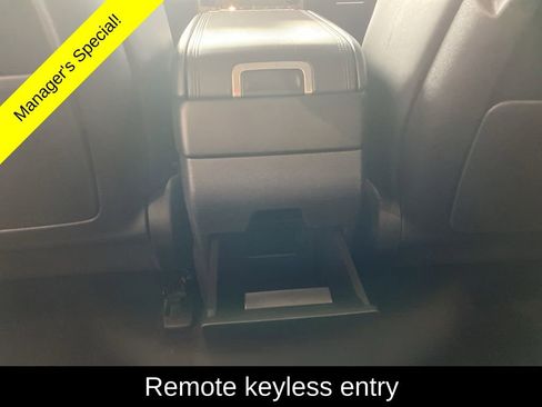 Used 2025 Hyundai Santa Fe SEL AWD/4WD image 12