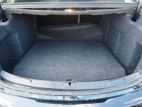 Used 2017 Chevrolet Impala LT image 21