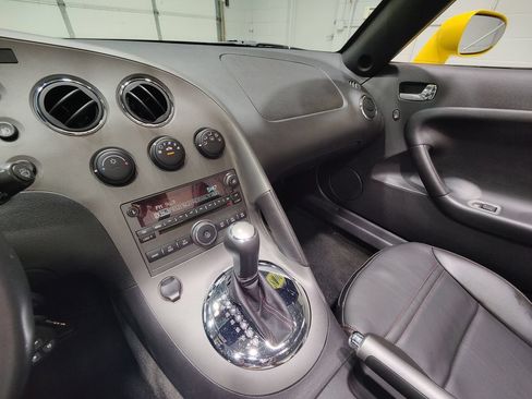 Used 2008 Pontiac Solstice GXP w/ Premium Package RWD image 28