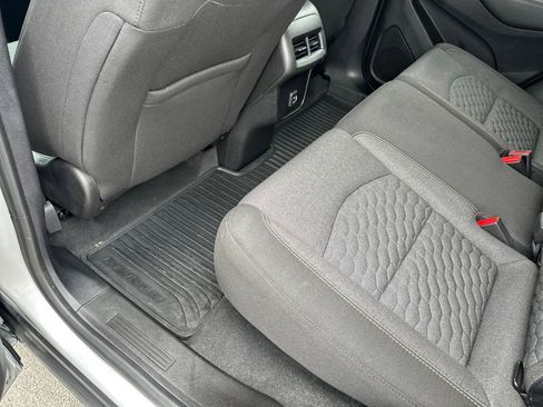 Used 2019 Chevrolet Equinox LT FWD image 32