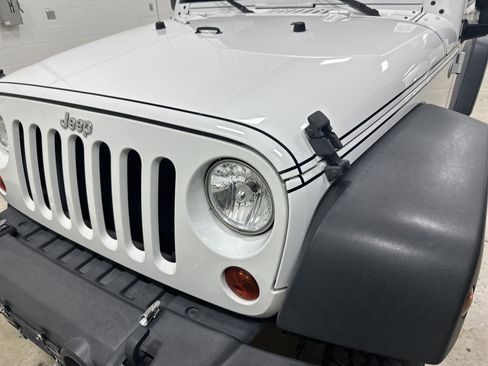 Used 2013 Jeep Wrangler Sport image 6